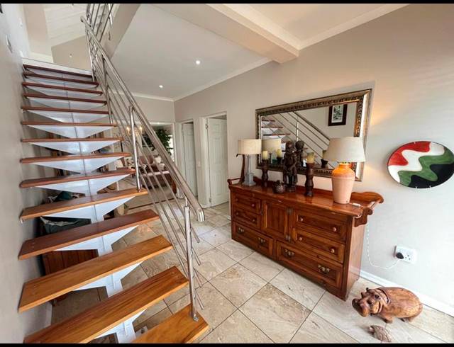 3 BEDROOM HOUSE FOR SALE IN PORT OWEN